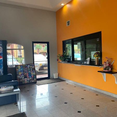 هيوستن Camelot Inn & Suites المظهر الخارجي الصورة